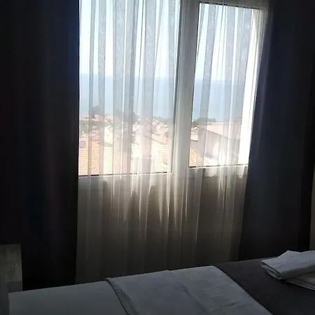 Baris Hotel 2*