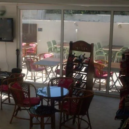 Hotel Baris 2*