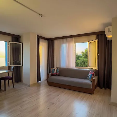 Baris Hotel Kusadası