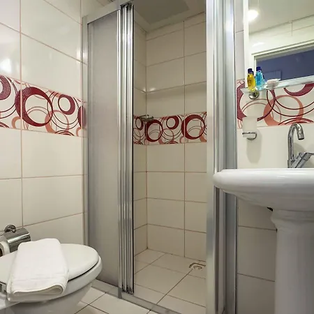 Hotel Baris 2*